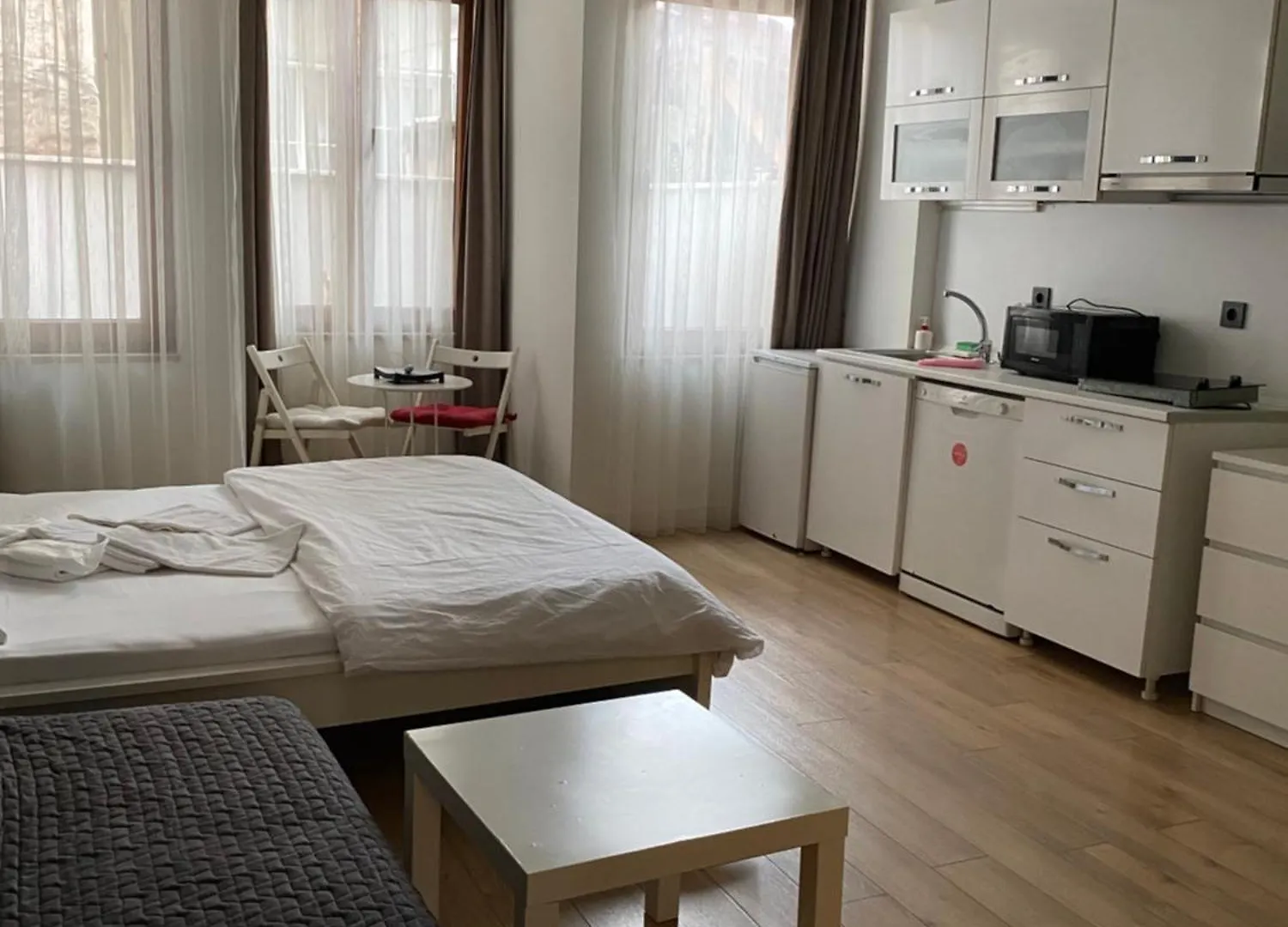 Istanbul Hub Flats Hotel 4*,